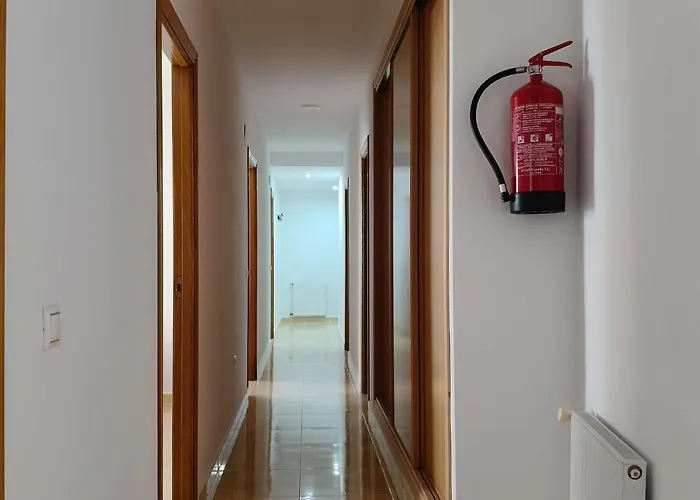 Apartamento De 3 *